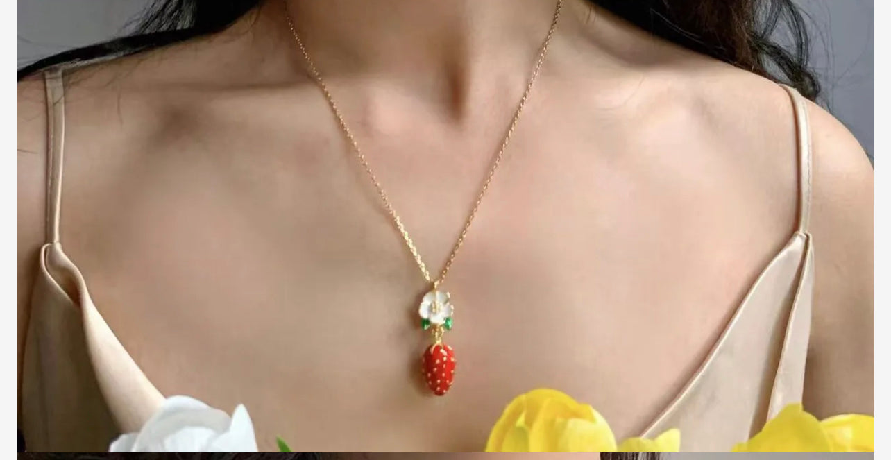 Classic enamel strawberry + small flower necklace