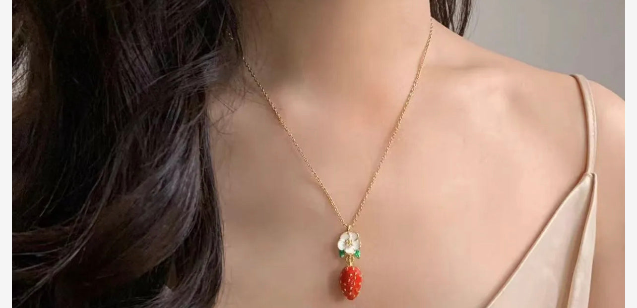 Classic enamel strawberry + small flower necklace