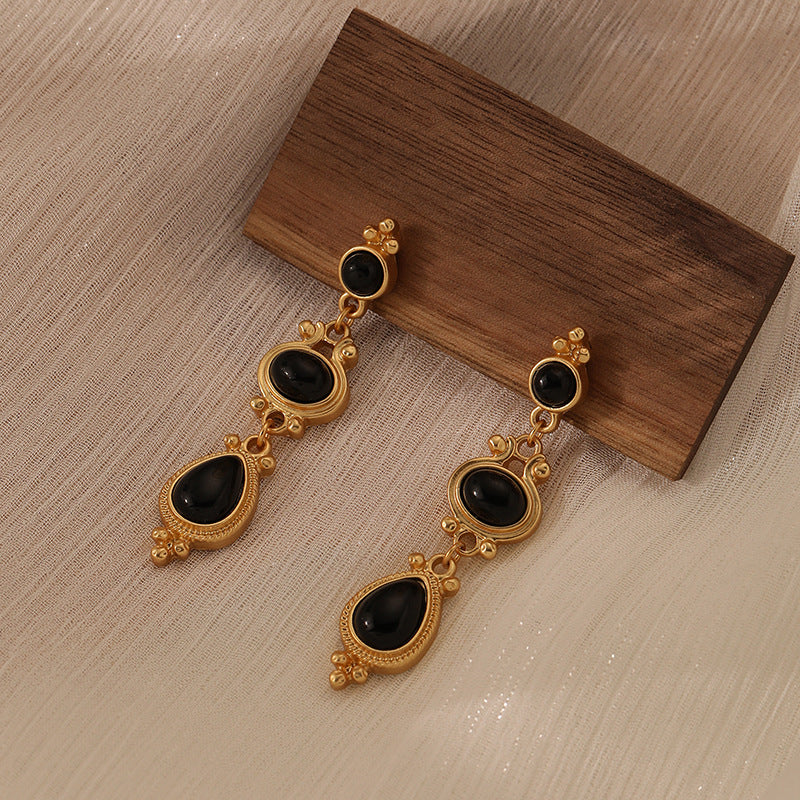 Retro palace style black long earrings (high-end niche and light luxury earrings)