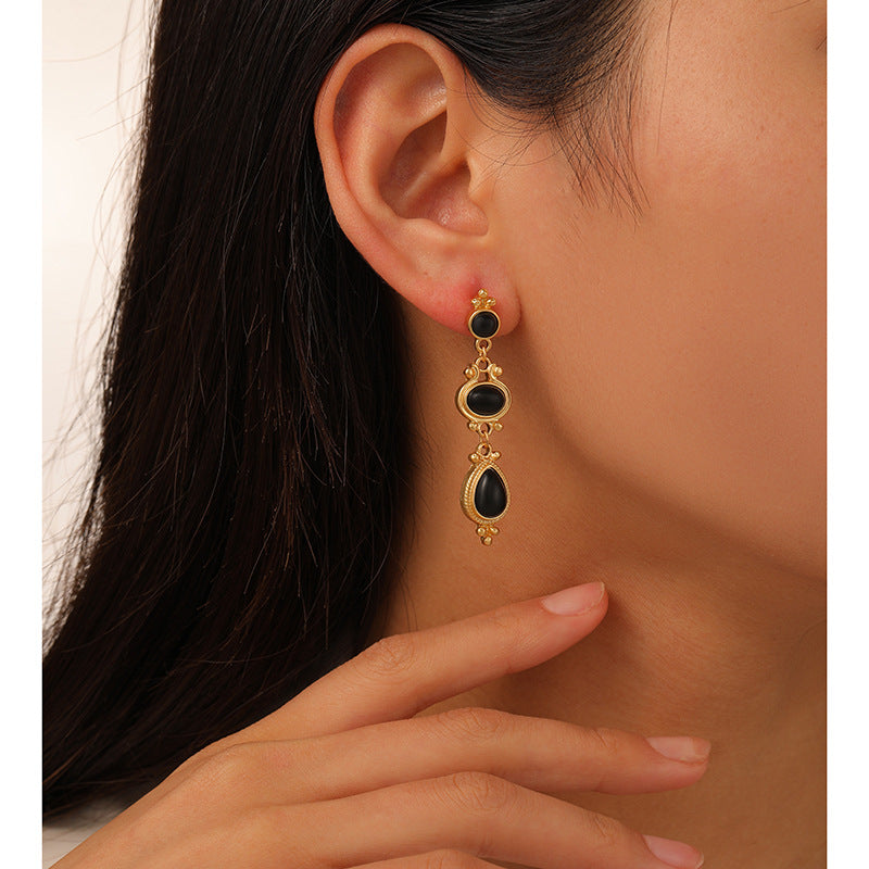 Retro palace style black long earrings (high-end niche and light luxury earrings)