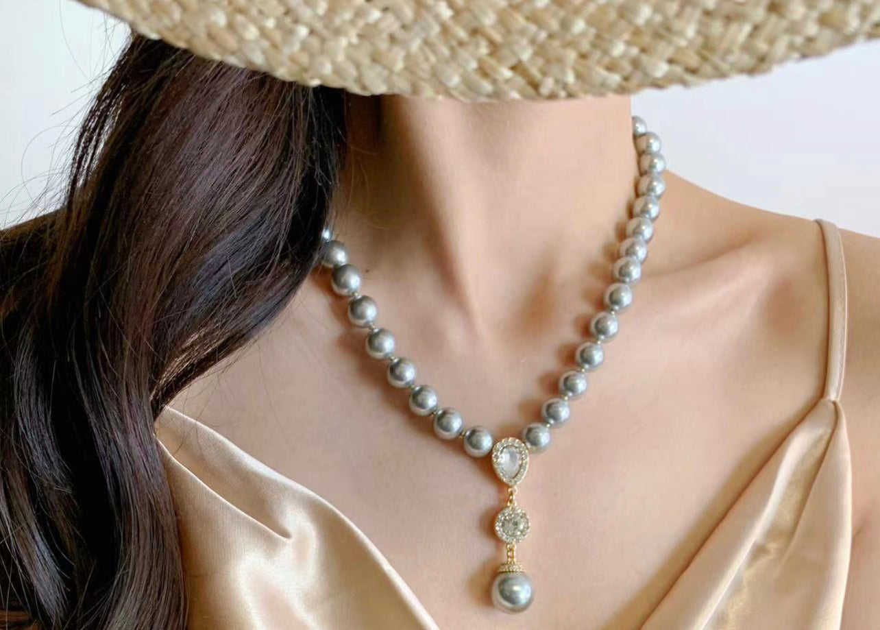 ray glass pearl + rhinestone luxury necklace