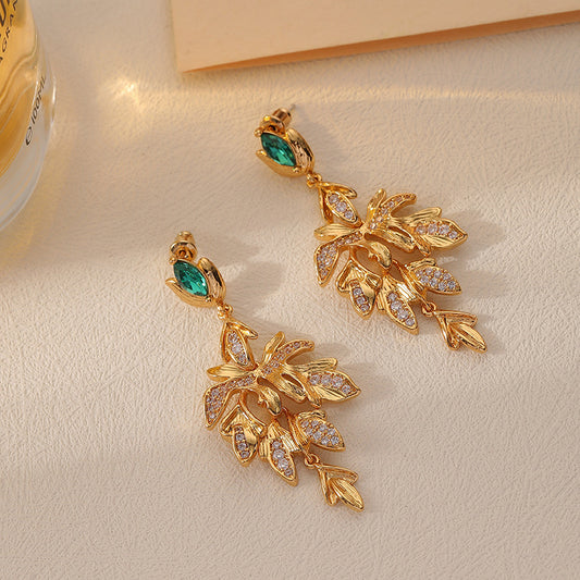 Medieval palace style long micro-inlaid leaf earrings (niche exquisite and fashionable earrings)