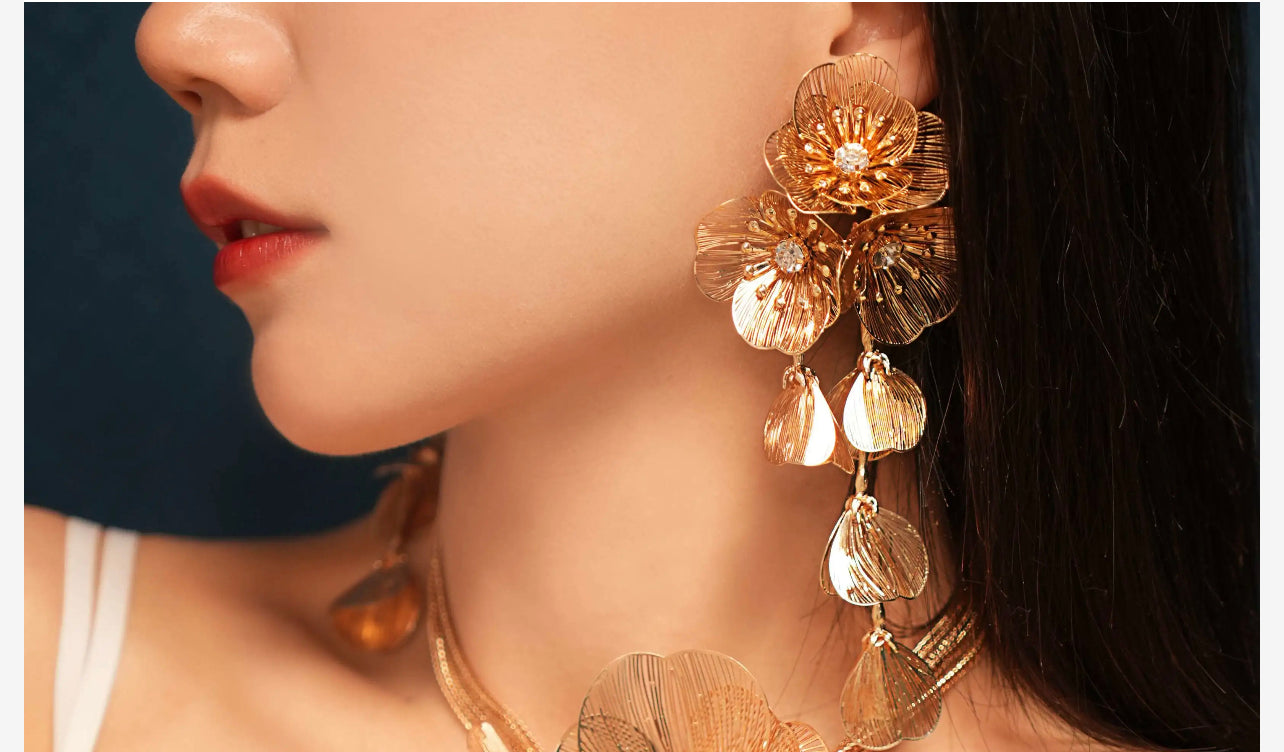 "Blooming Wealth" Simple Temperament Floral Fashionable Versatile Earrings