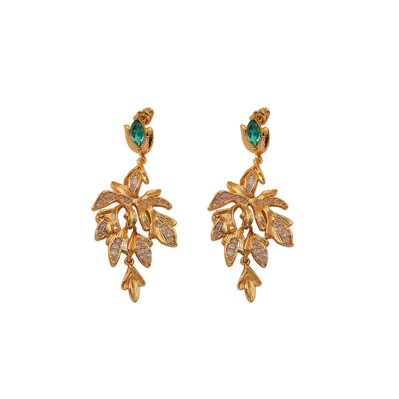 Medieval palace style long micro-inlaid leaf earrings (niche exquisite and fashionable earrings)